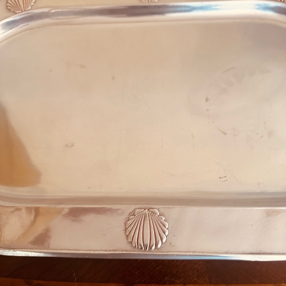 Wilton RWP Large Serving Platter with Shell Design - Picture 3 of 3